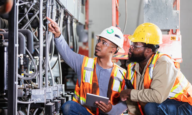 Best Affordable Emergency Electrician  in Crewe, VA